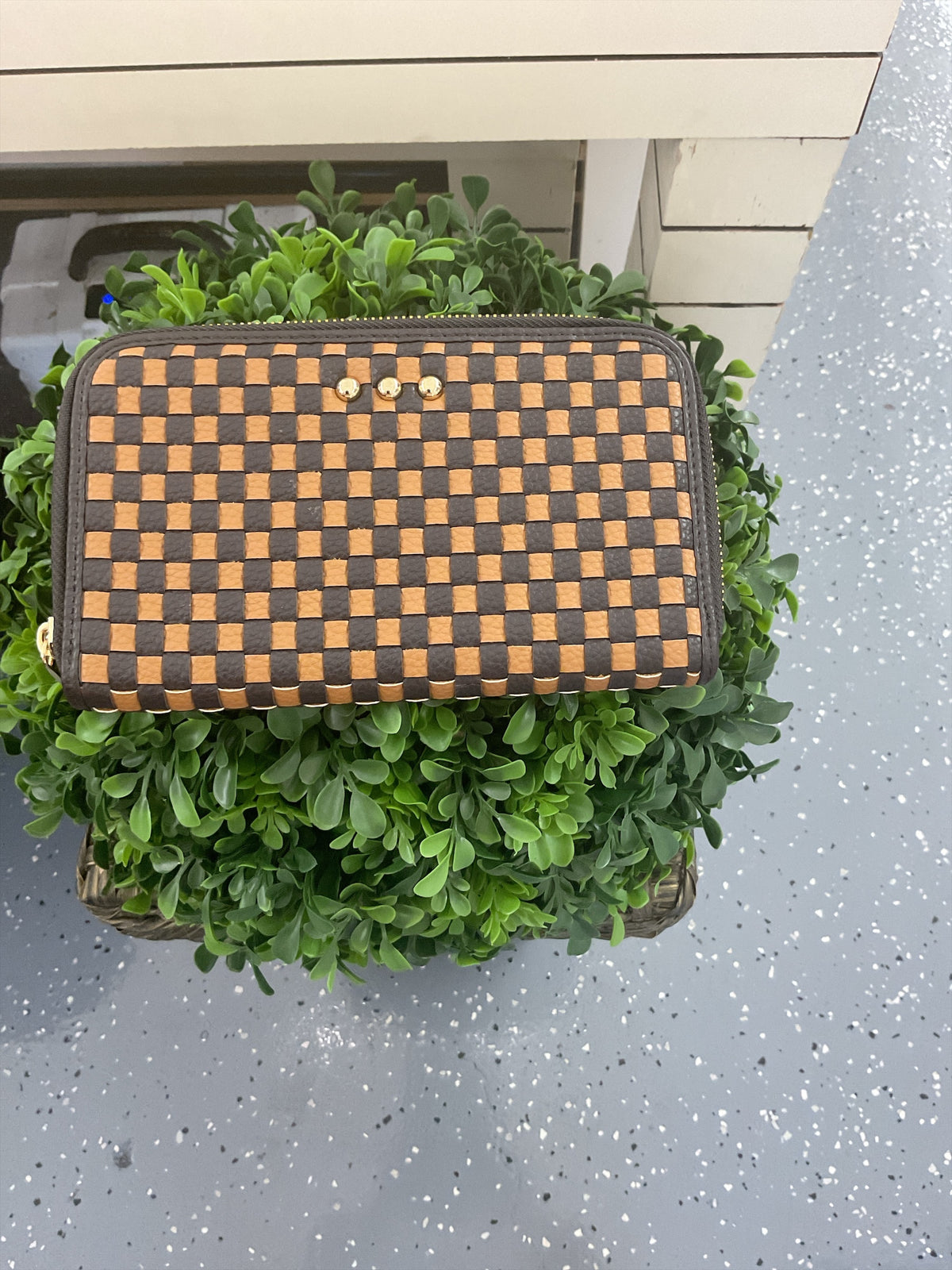 Lenni Large Woven Wallet Checkered Coffee