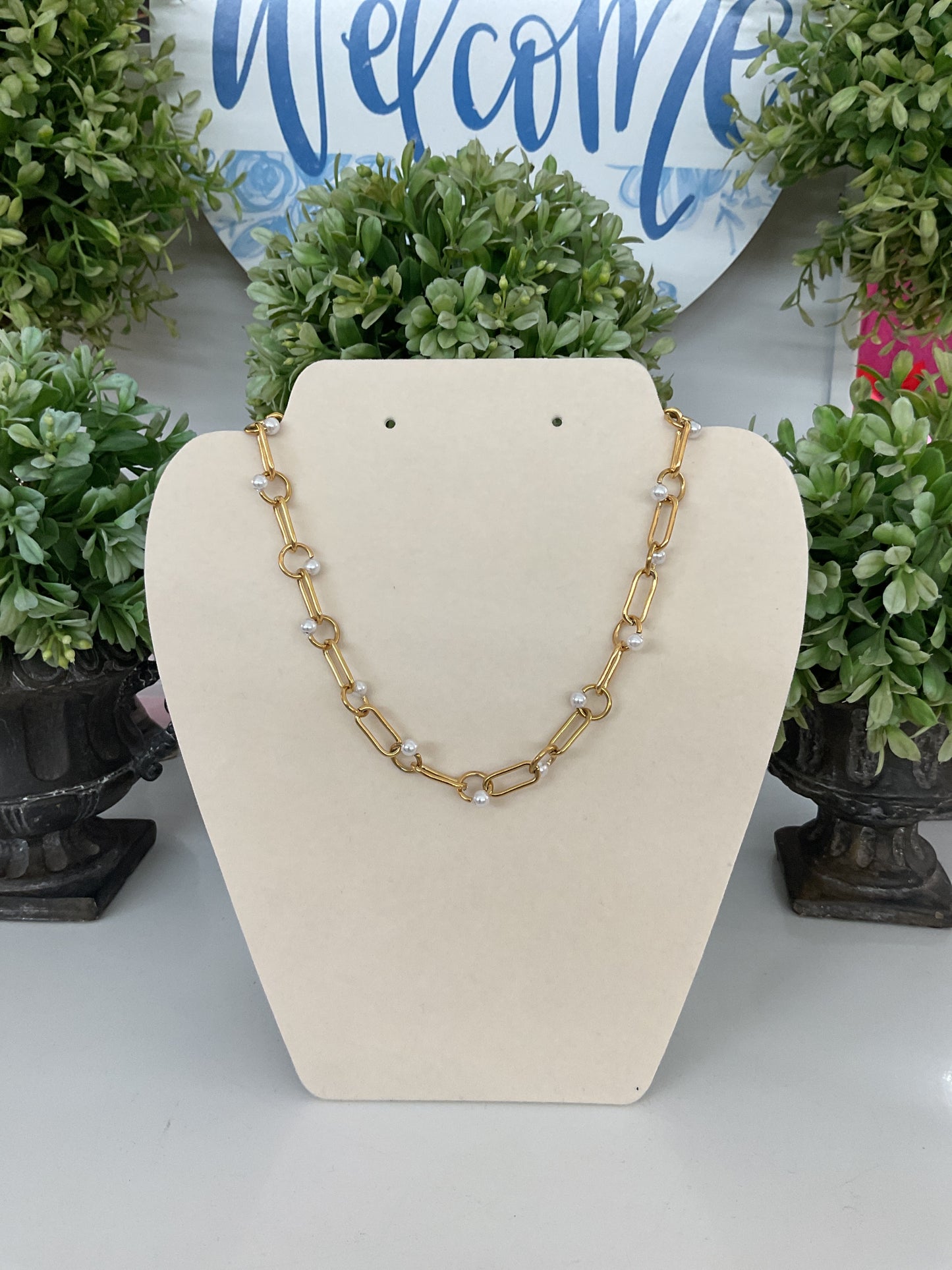Chan Sutt Pearls Gold Jennifer Necklace