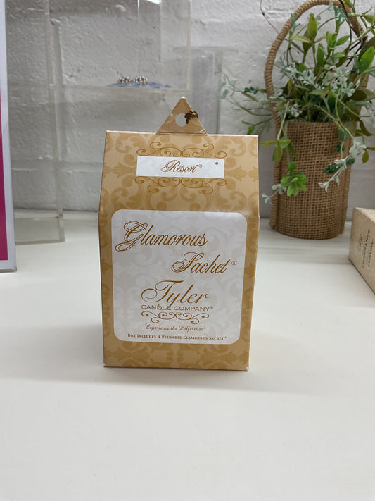 Resort Glamorous Sachets