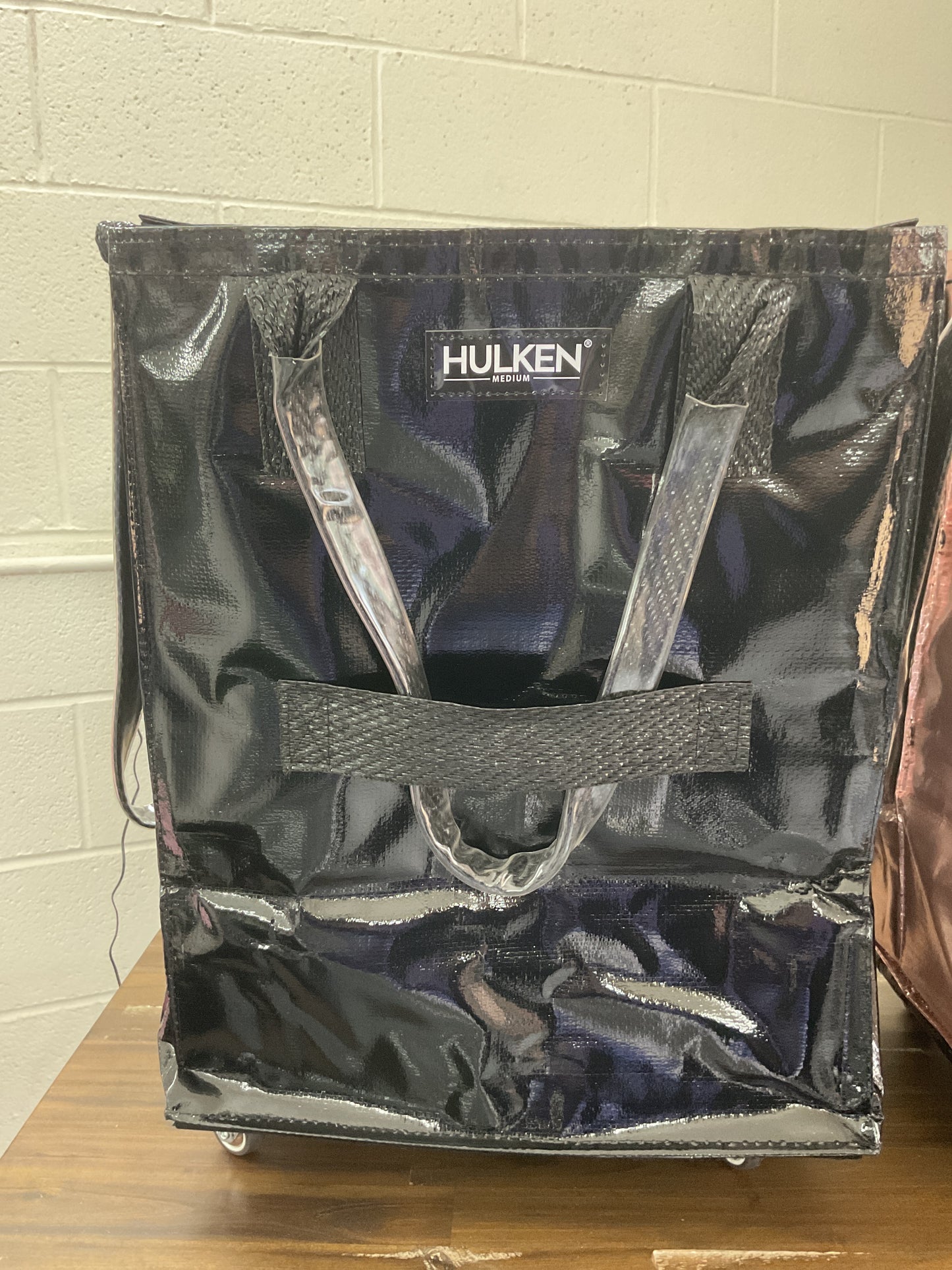 Hulken Medium Black