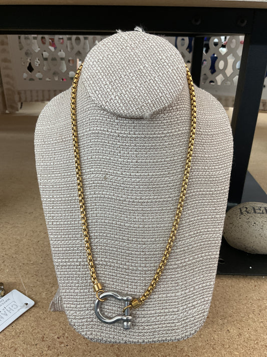 Chan Sutt Pearls Gold Necklace Silver Clasp