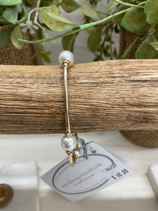 Small Pearl Iridescent Blessing Bracelet