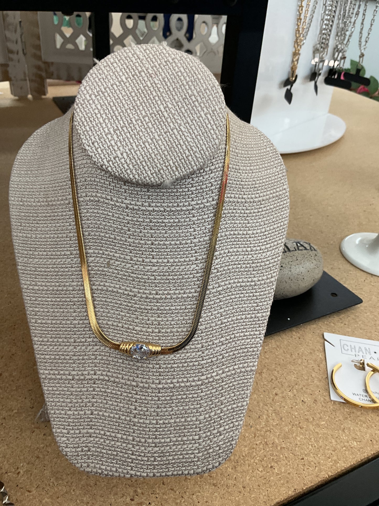 Chan Sutt Pearls Snake Chain Necklace With Gemstone