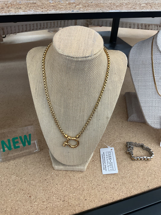 Chan Sutt Pearls Gold Clasp Necklace