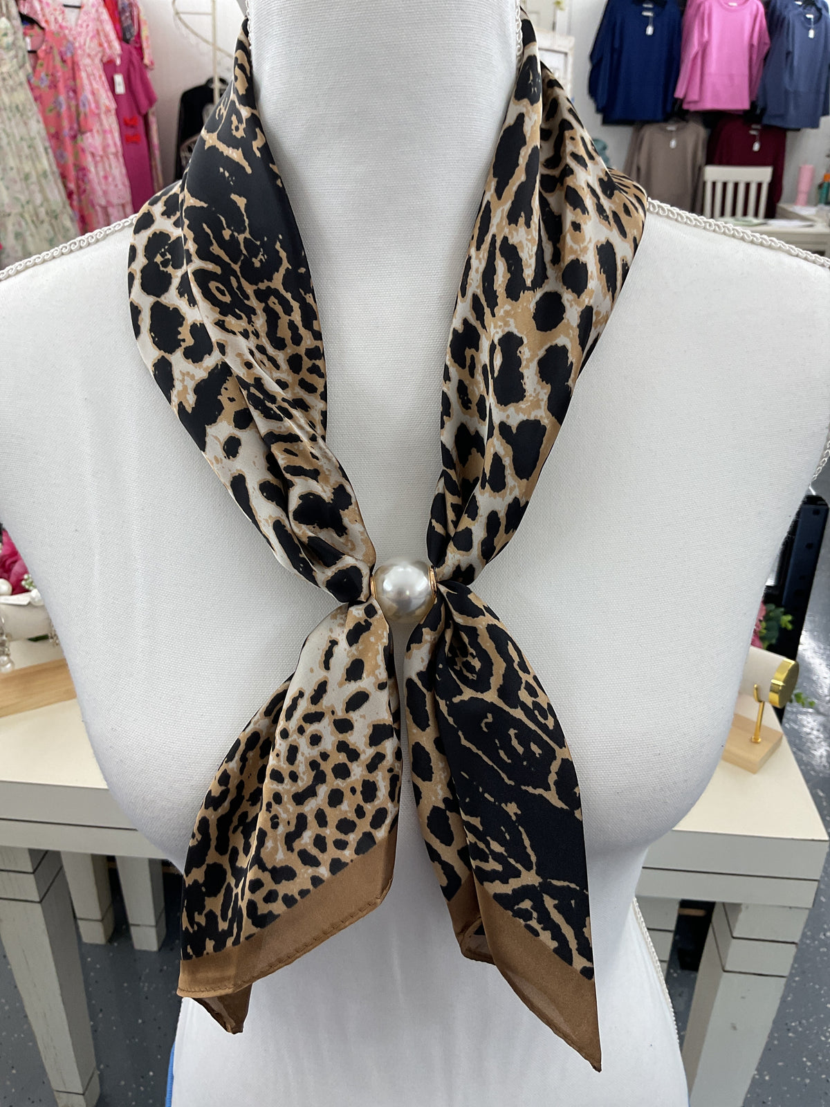 Feline Fine Magnetic Scarf