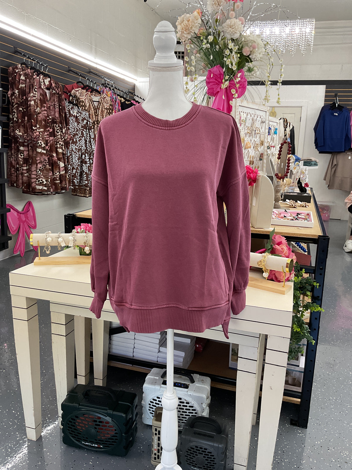 Pigment Dyed Hi Low Sweatshirt Cabernet