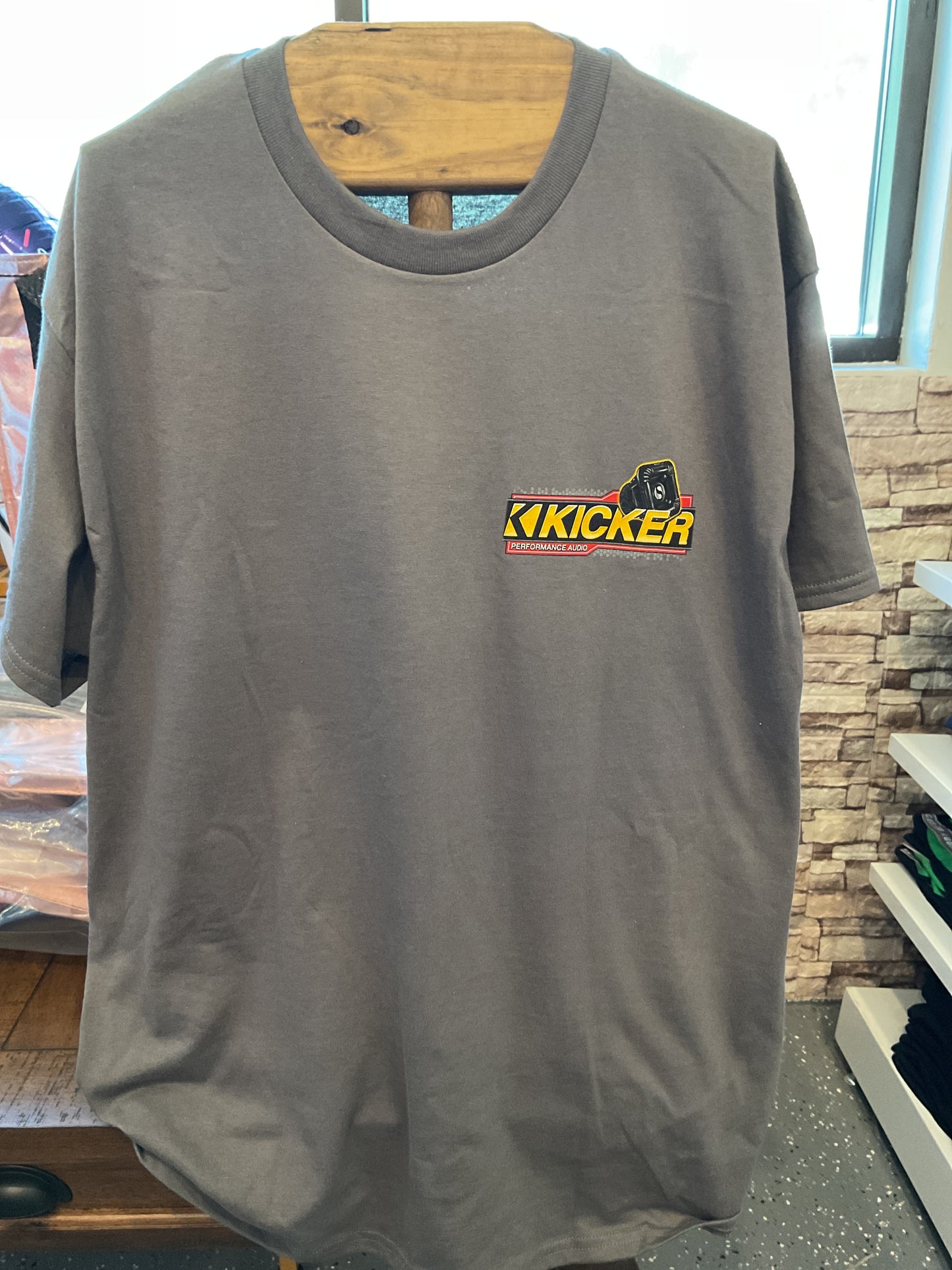 KICKER TEE SHIRT