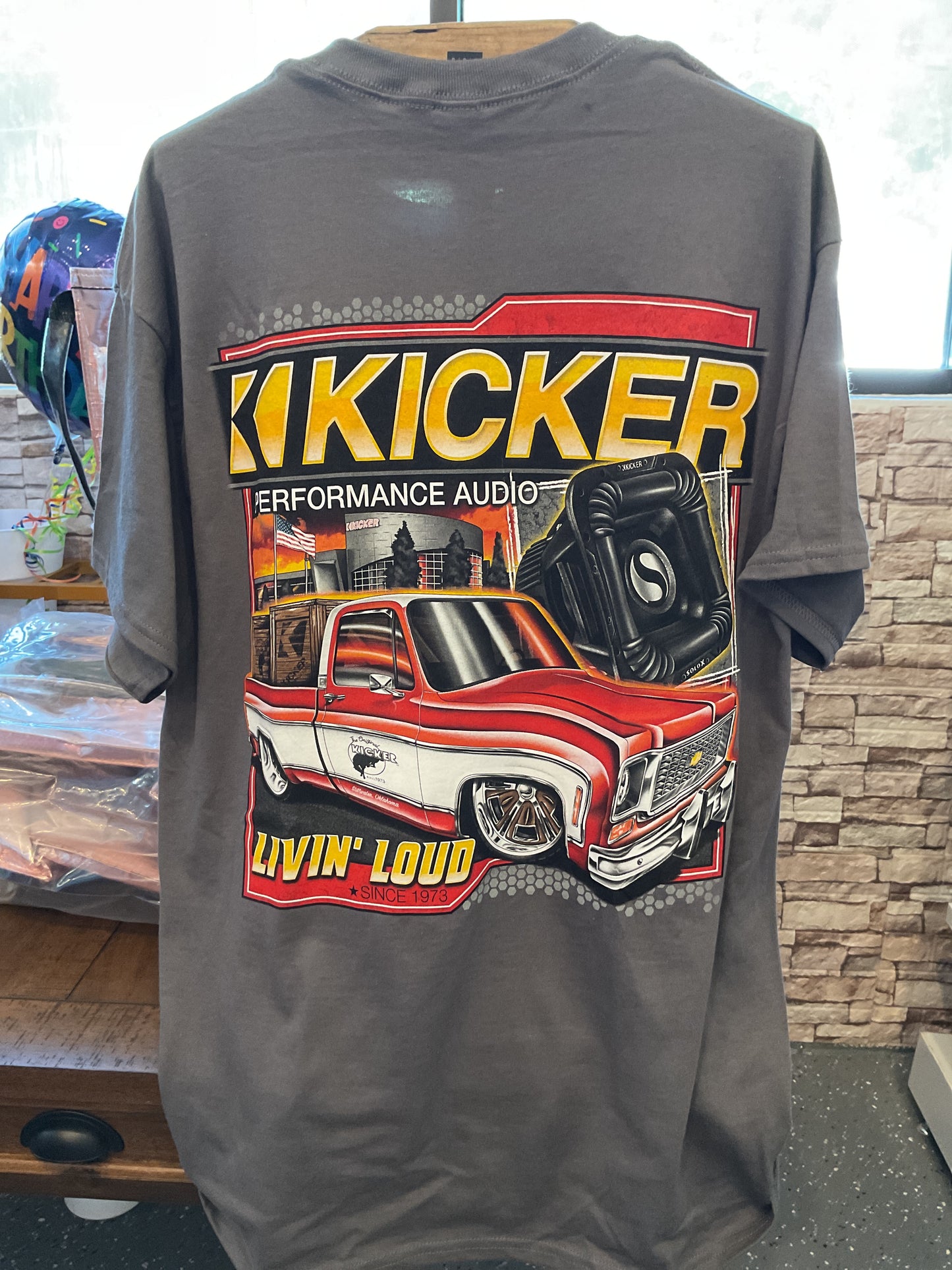 KICKER TEE SHIRT