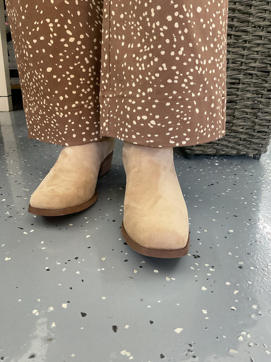 Almond Slouch Fall Boot