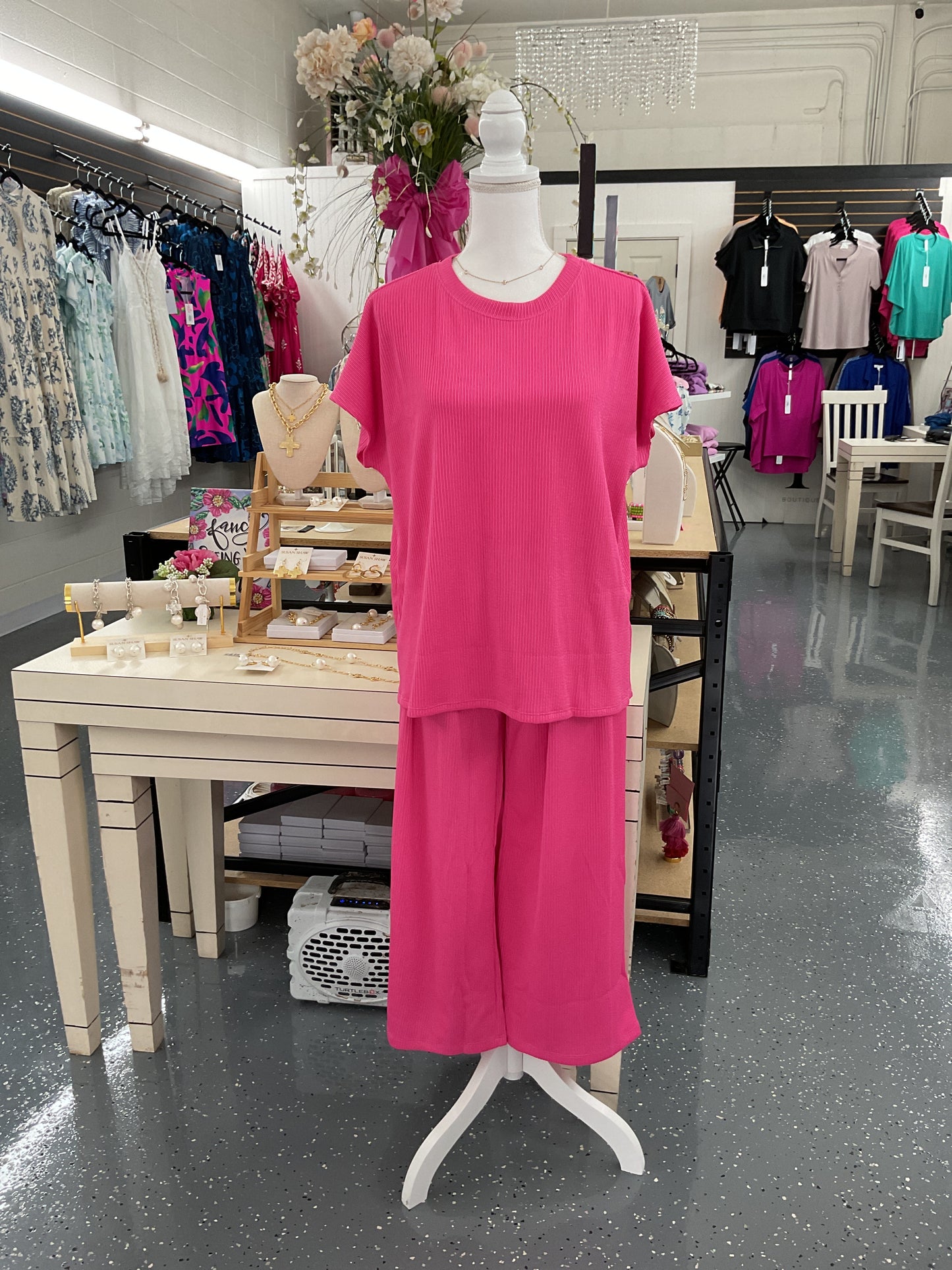 Hot Pink Chill Set