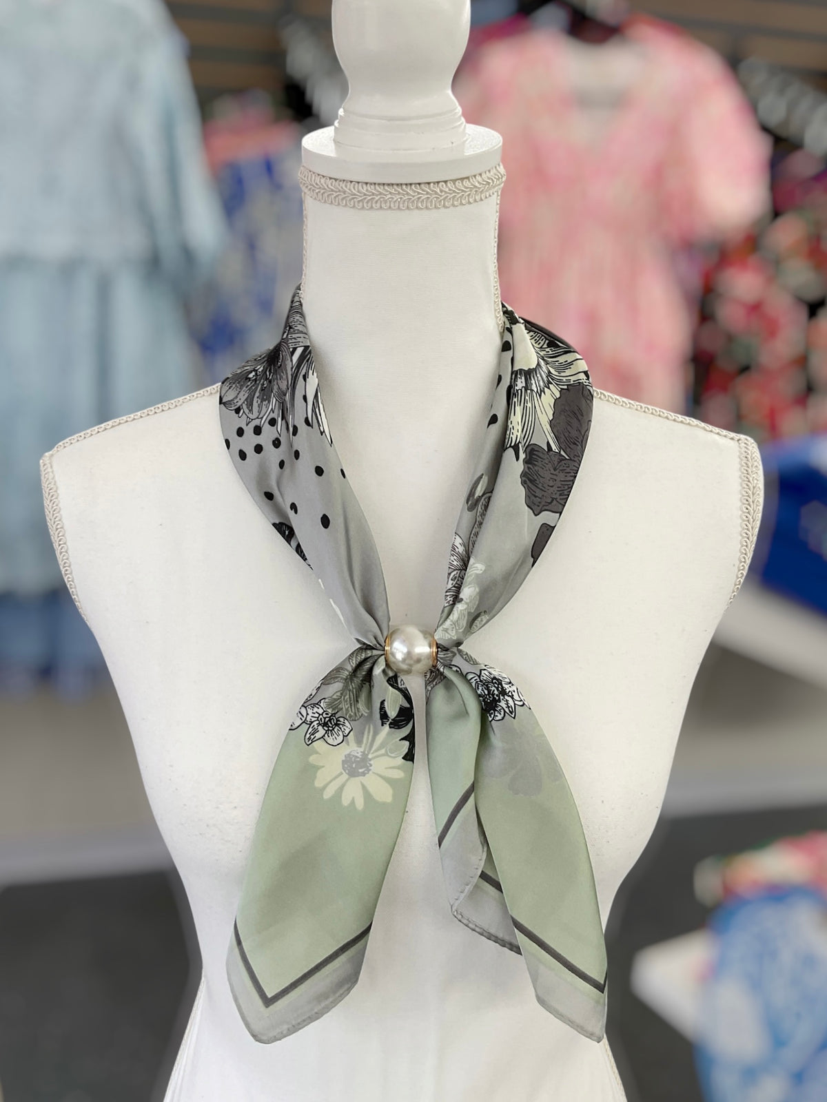 Sage Meadow Magnetic Scarf