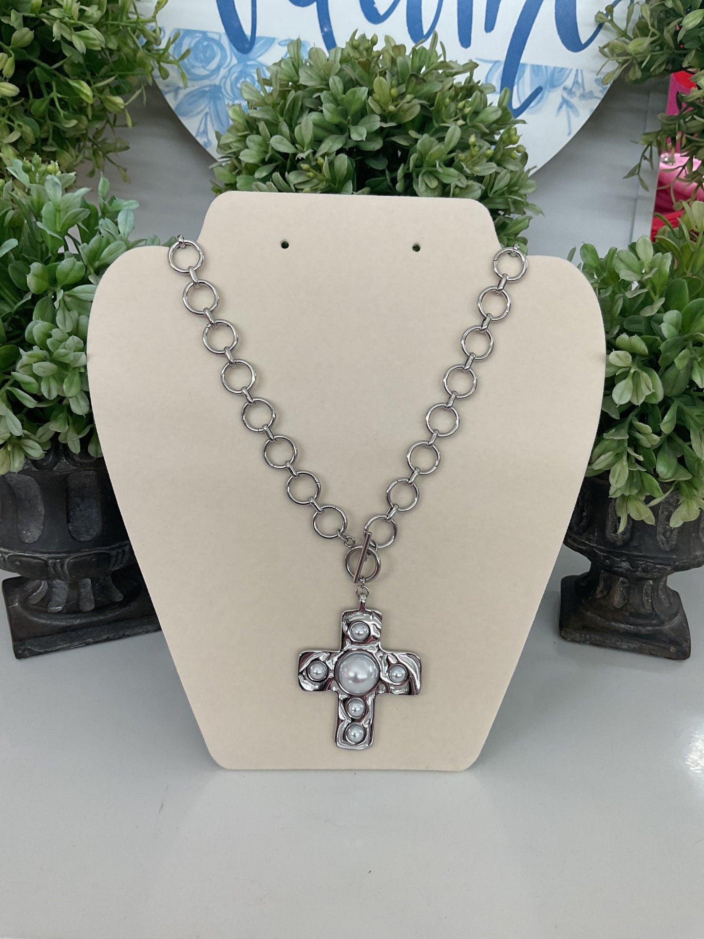 Chan Sutt Pearls Cross Necklace Silver