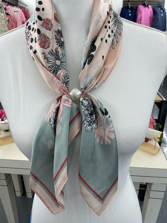 Blushing Sage Magnetic Scarf
