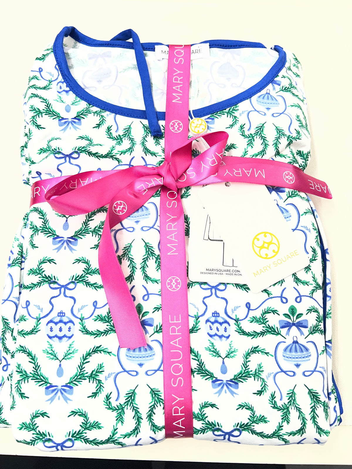 MS Garland Tapestry Melody Pajamas