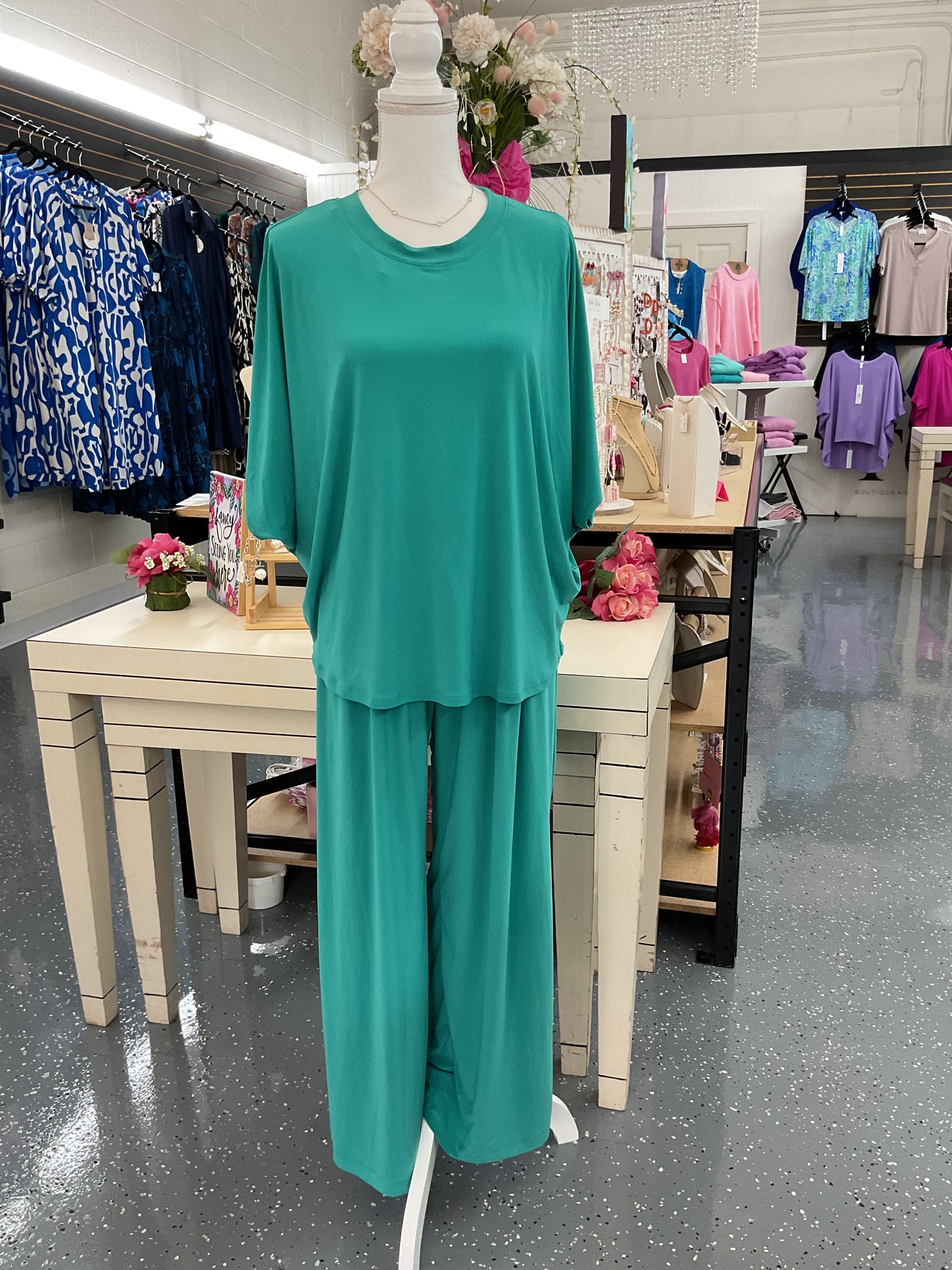 The Jade Chill Set
