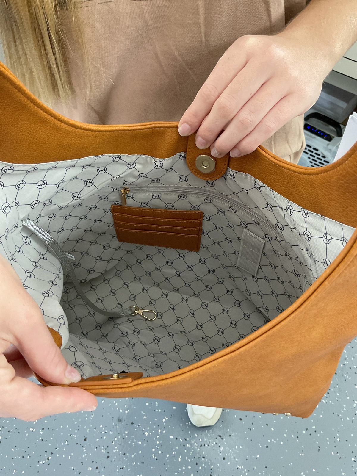 PS Roxi Hobo Shoulder Bag - Brown