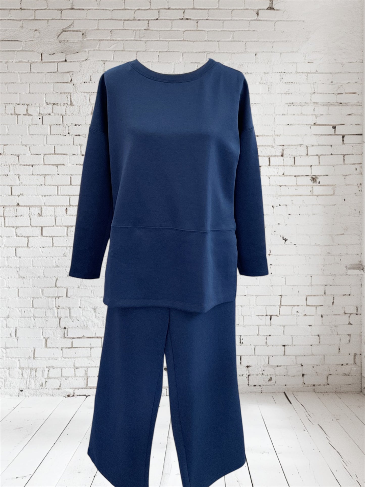 Navy Pullover Slit Set