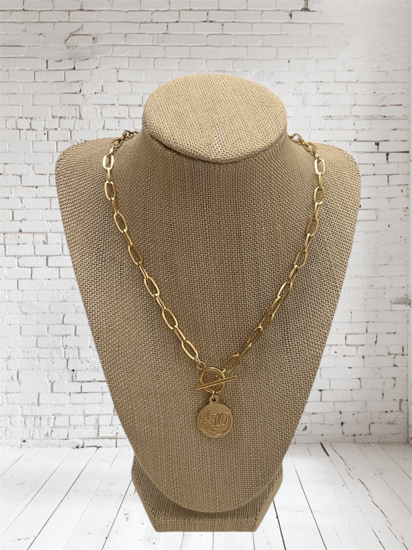 Chan Sutt Pearls Small Coin Necklace